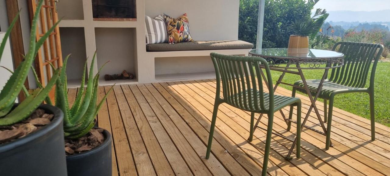 האוויק Upmarket Off Grid Cottage On Organic Farm In Secure Estate מראה חיצוני תמונה